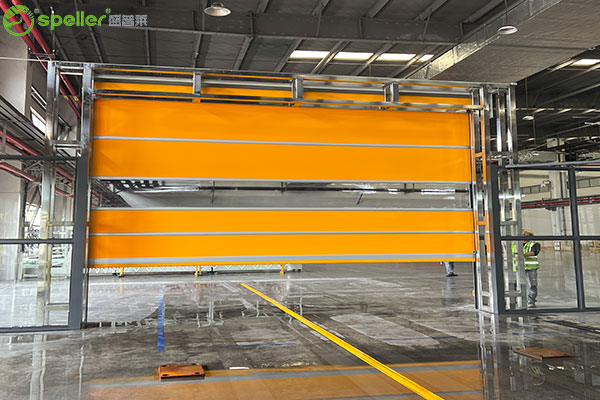 江苏阿诗特能源科技股份有限公司仓库安装快速门