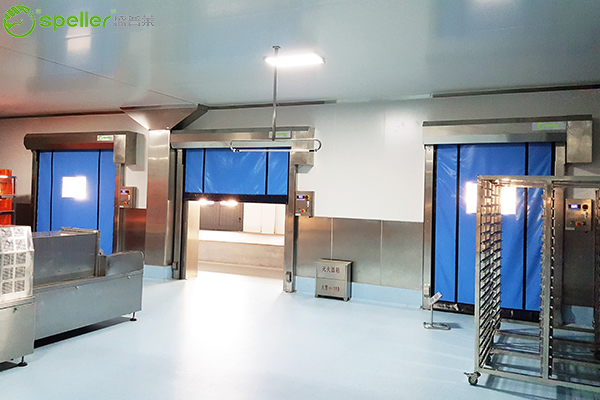 车间内安装的拉链快速门