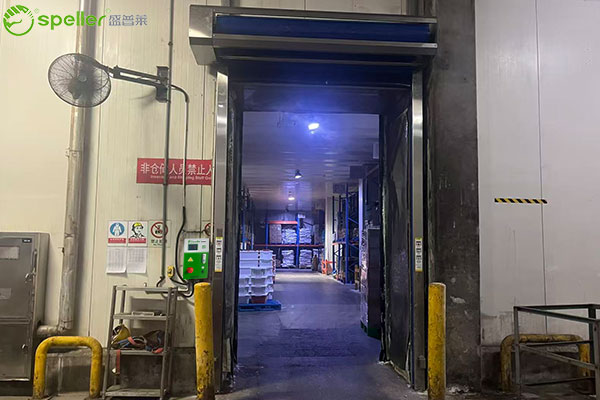 江苏泰森食品有限公冷库安装保温快速门