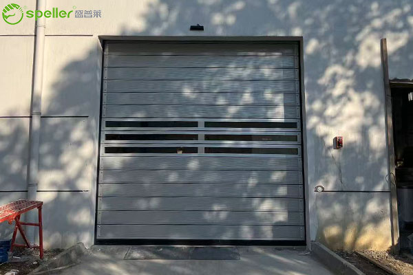 苏州金世博精密机电有限公司仓库安装涡轮硬质快速门