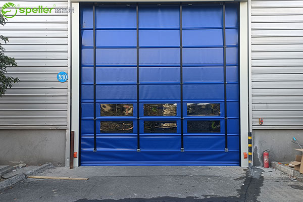 杭州光能荣能汽车配件有限公司仓库安装堆积式快速门