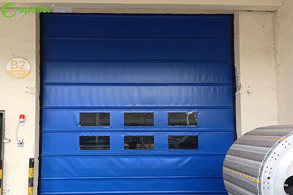 徐州徐轮橡胶股份有限公司仓库安装堆积式快速门