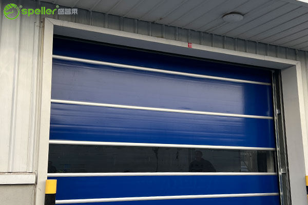 车间外快速卷帘门